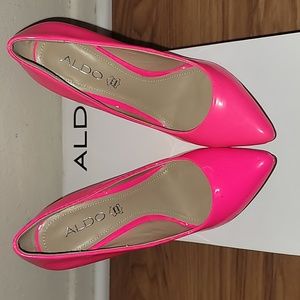 ALDO SIZE 7 HOT PINK